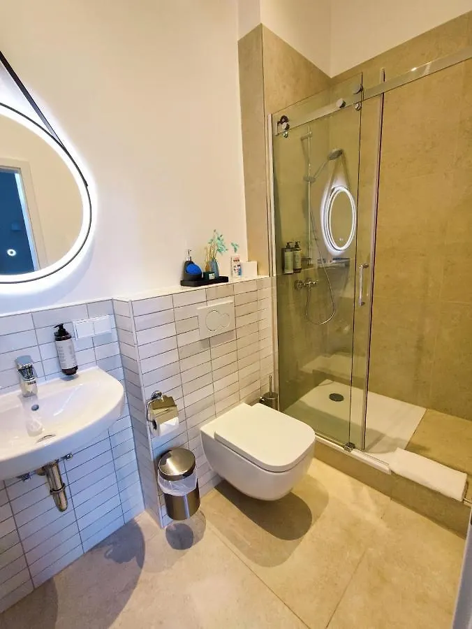 Homely Stay Studio 3 - Cozy Self-Check-In Studio In Central München